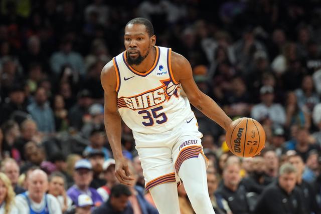 NBA新赛季前瞻：争冠格局混乱 詹杜库难现辉煌